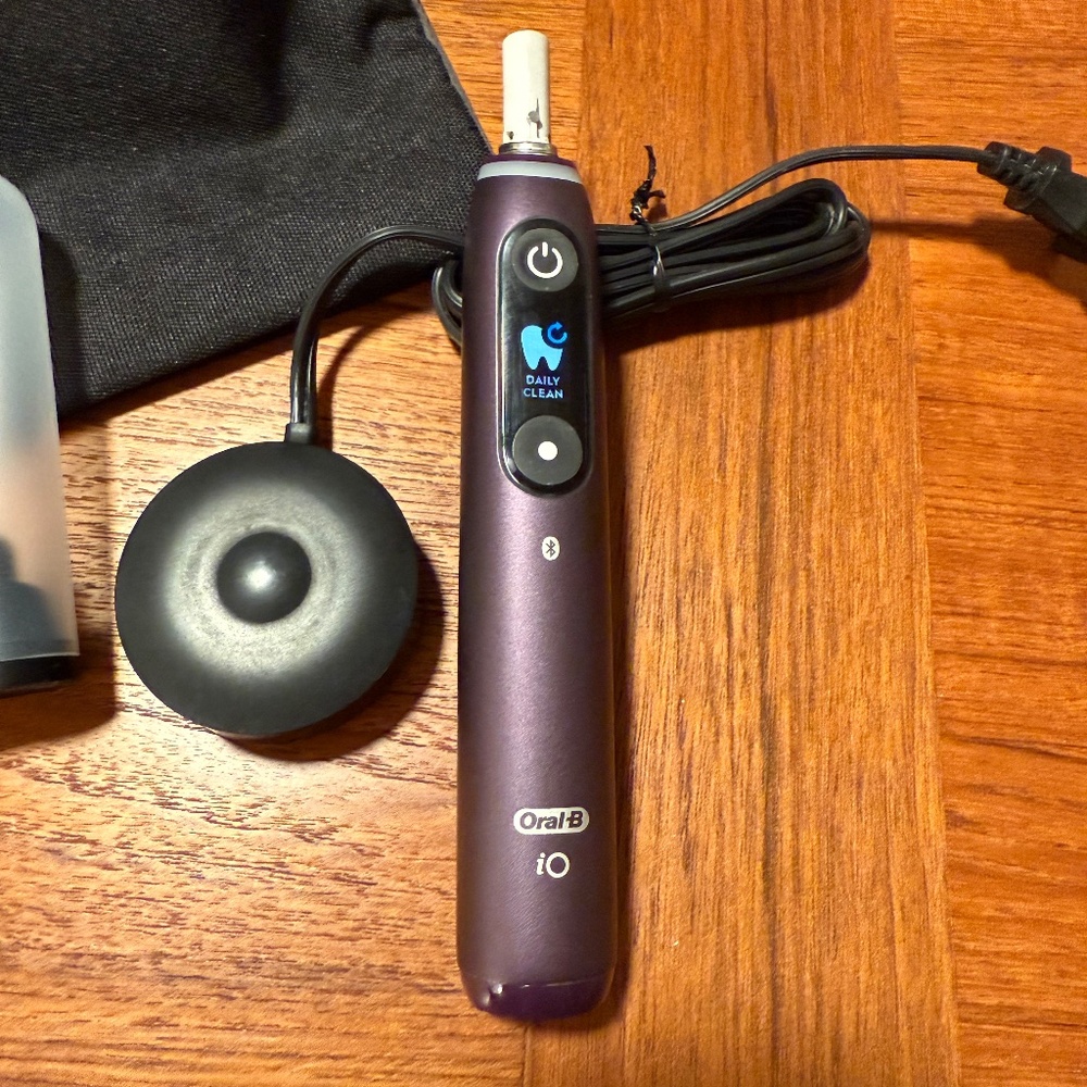 Oral-B iO Series 7G electric toothbrush, black onyx